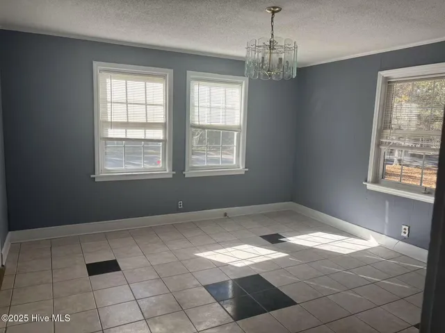 $850 | 800 North Steele Street, Sanford, NC 27330