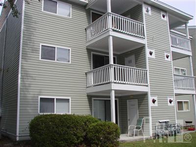 217 Estate Road Wilmington, NC 28405 - Photo 1 of 13 Primary Photo