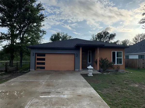 $2,500 | 109 Mokulua, Bastrop, TX 78602