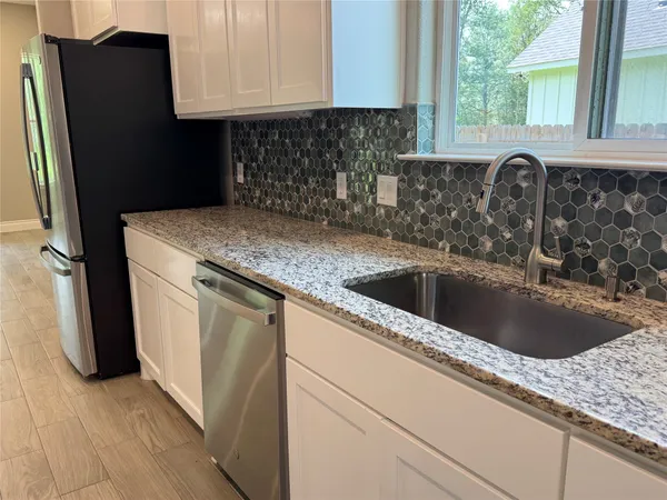 $2,375 | 109 Mokulua, Bastrop, TX 78602