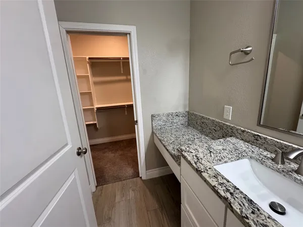 $2,375 | 109 Mokulua, Bastrop, TX 78602