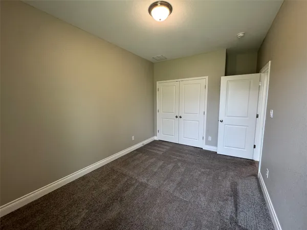 $2,375 | 109 Mokulua, Bastrop, TX 78602