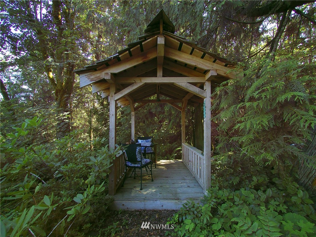 737 Glass Road Port Angeles, WA 98362 - Photo 37 of 40 Gallery Image 37