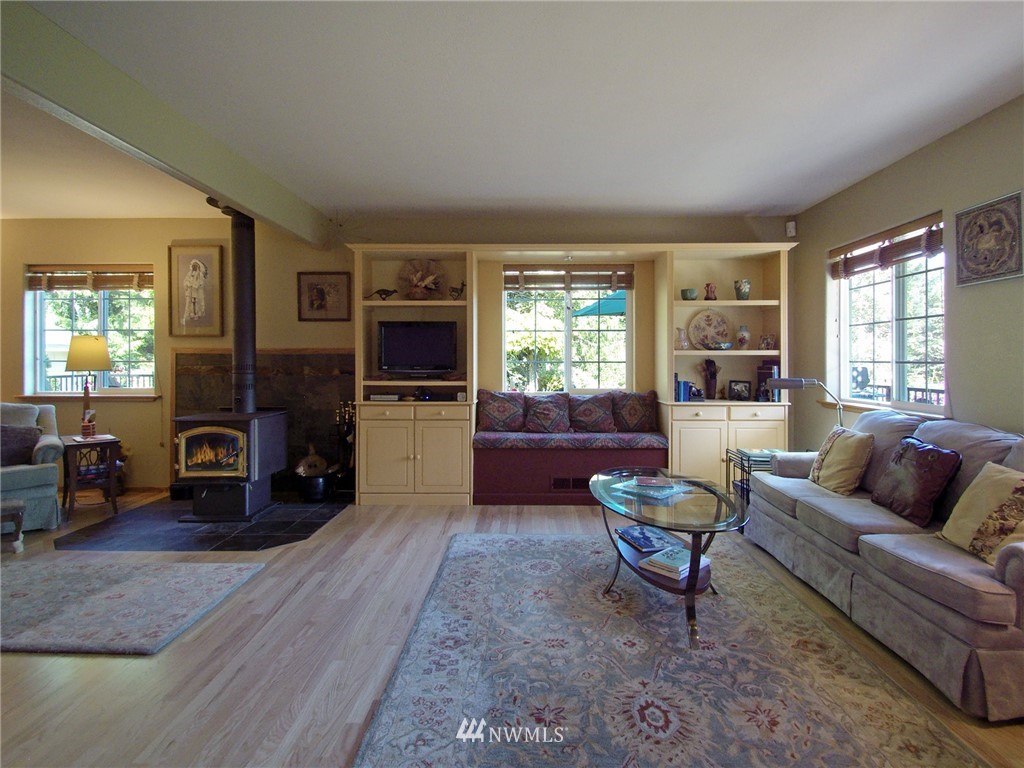 737 Glass Road Port Angeles, WA 98362 - Photo 9 of 40 Gallery Image 9