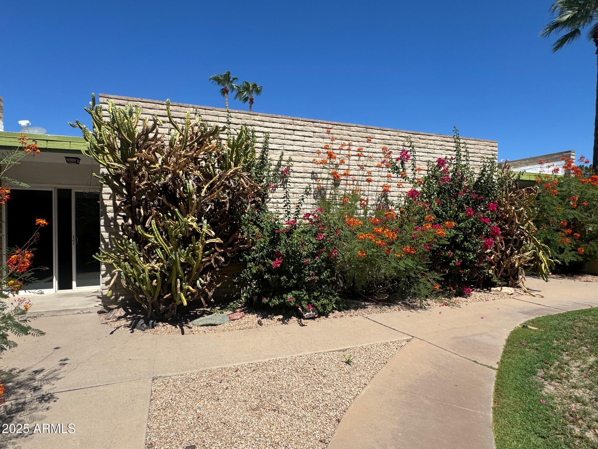 4356 North 36th Place, Unit 2 Phoenix, AZ 85018 - Photo 8 of 8 IMG_1866