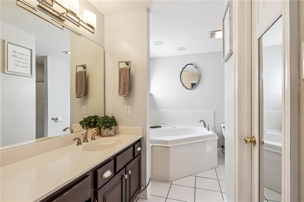 212 West Lakeview Drive Laplace, LA 70068 - Photo 15 of 29