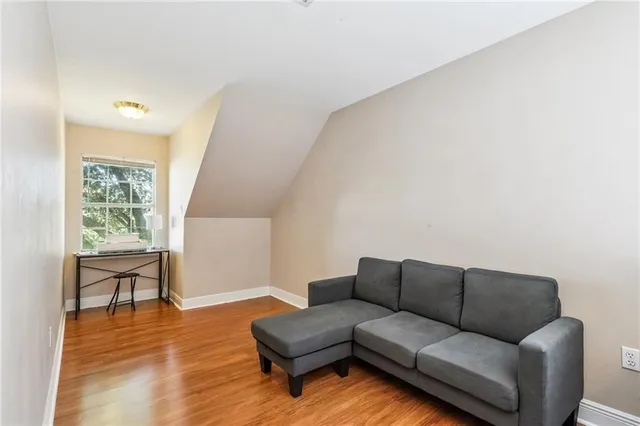 $325,000 | 212 West Lakeview Drive, Laplace, LA 70068