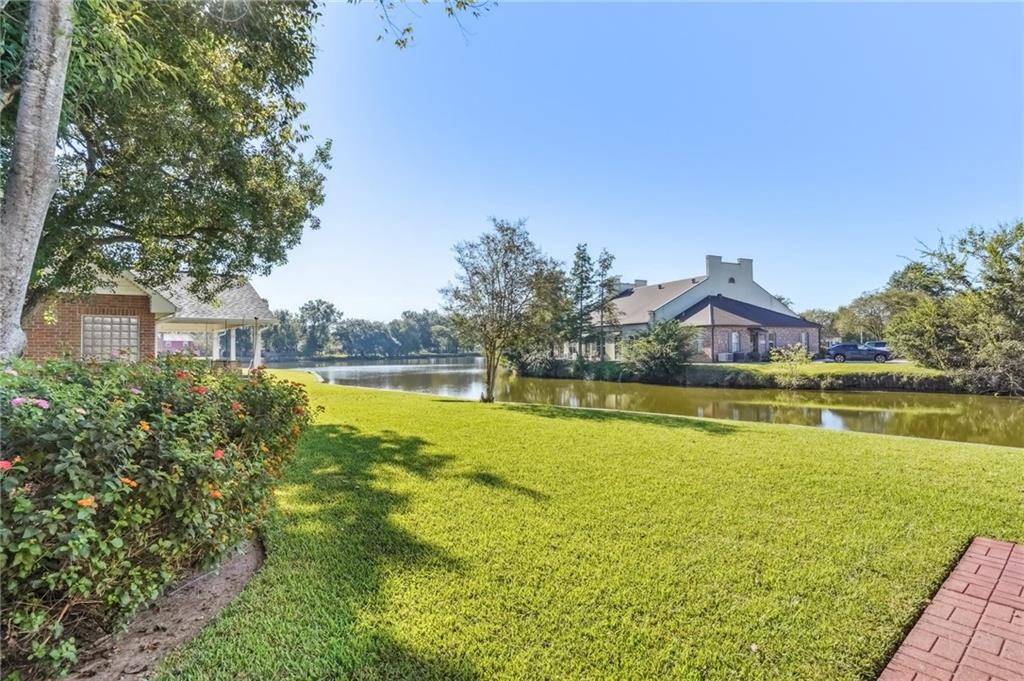 212 West Lakeview Drive Laplace, LA 70068 - Photo 27 of 29