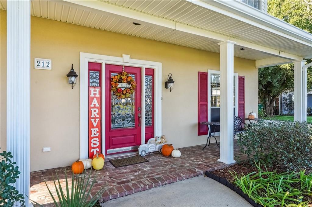 212 West Lakeview Drive Laplace, LA 70068 - Photo 3 of 29
