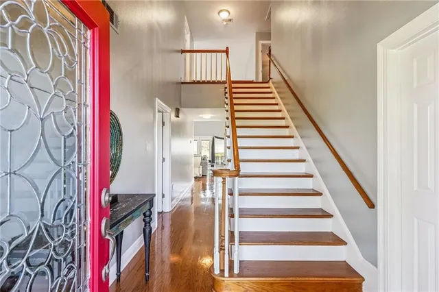 $325,000 | 212 West Lakeview Drive, Laplace, LA 70068