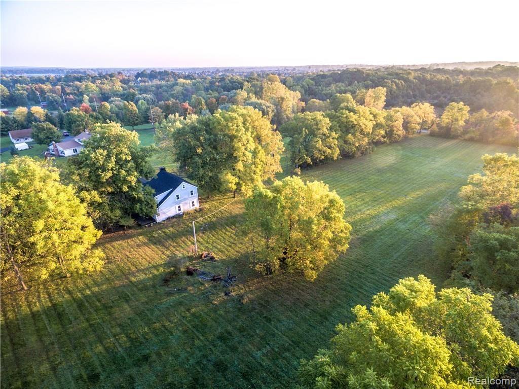 23001 Currie Road South Lyon, MI 48178 - Photo 37 of 63 Currie-6.jpg