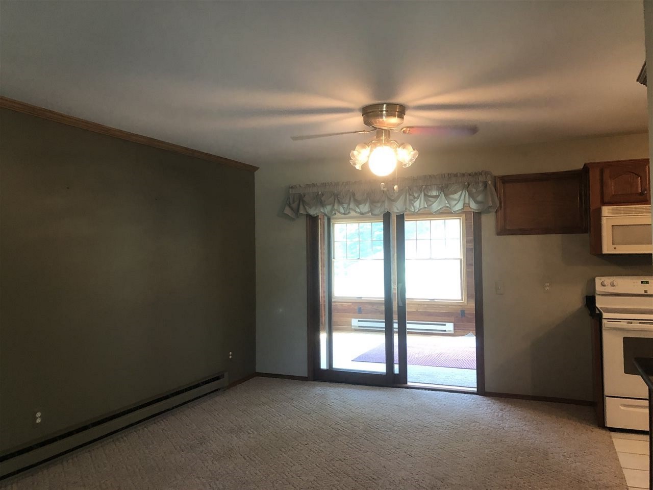 470 South Bartlett Road St. Clair, MI 48079 - Photo 19 of 45 31389773-19.JPG