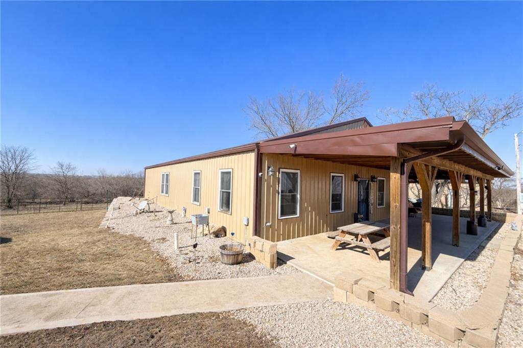 1044 Southwest 101st Road Chilhowee, MO 64733 - Photo 4 of 53 Gallery Image 4