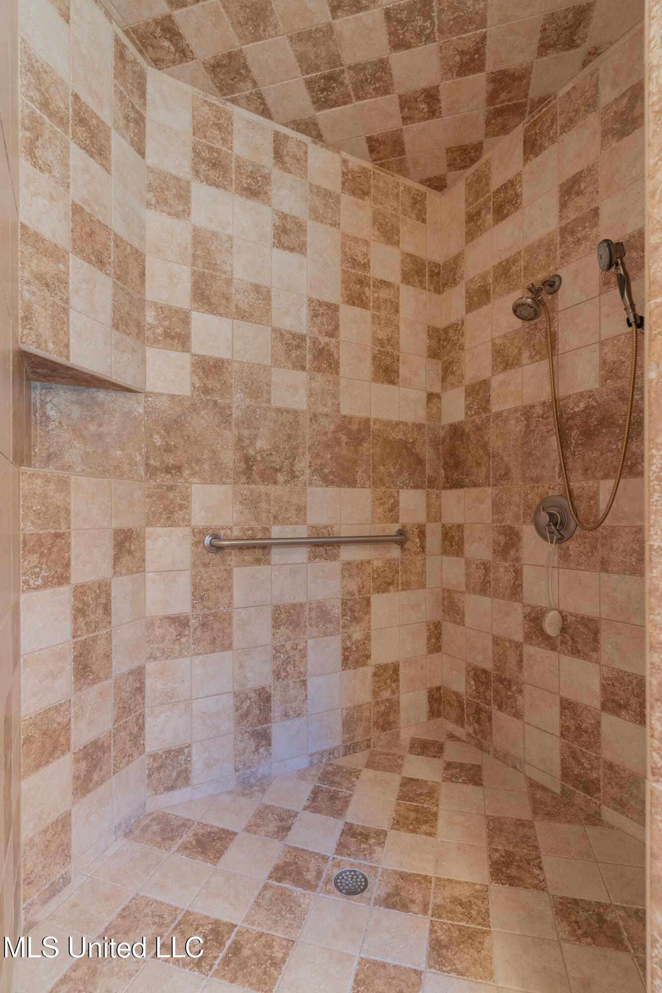 3745 North Berry Road Utica, MS 39175 - Photo 48 of 70 48-PrimaryBathroom