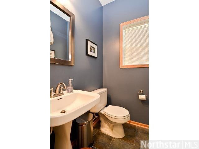 8252 Labont Way Eden Prairie, MN 55344 - Photo 16 of 18 Gallery Image 16