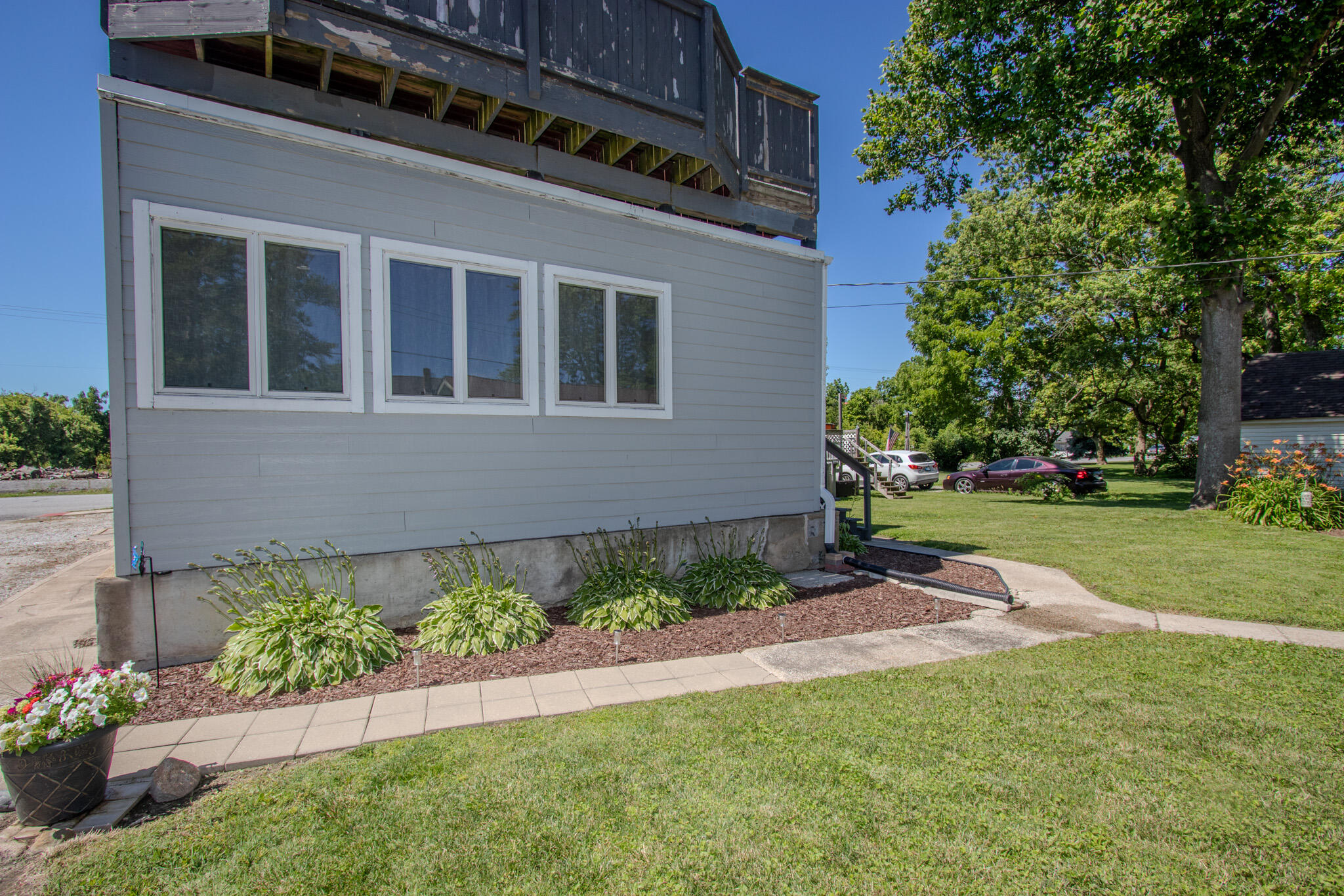 401 4th Street Hobart, IN 46342 - Photo 9 of 48 2048x1365