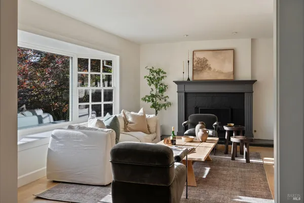 $2,995,000 | 21 Hillside Avenue, Kentfield, CA 94904