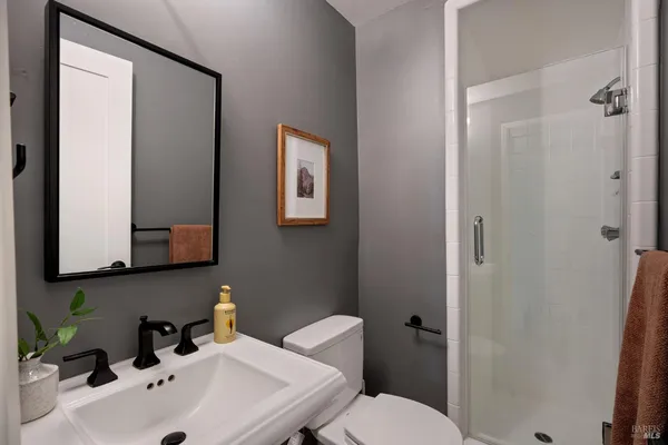 $2,995,000 | 21 Hillside Avenue, Kentfield, CA 94904