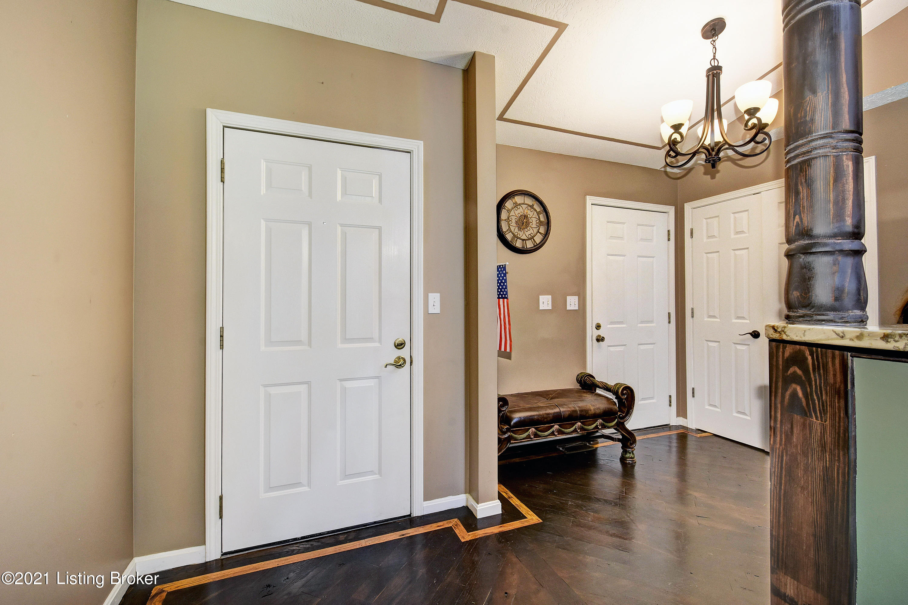 1752 Flatlick Road Mount Washington, KY 40047 - Photo 2 of 31 _DSC8428_30_31