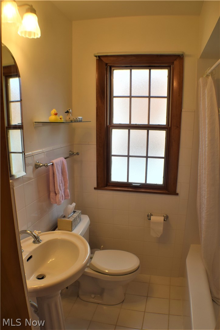 24455 Chardon Road Cleveland, OH 44143 - Photo 18 of 28 Gallery Image 18
