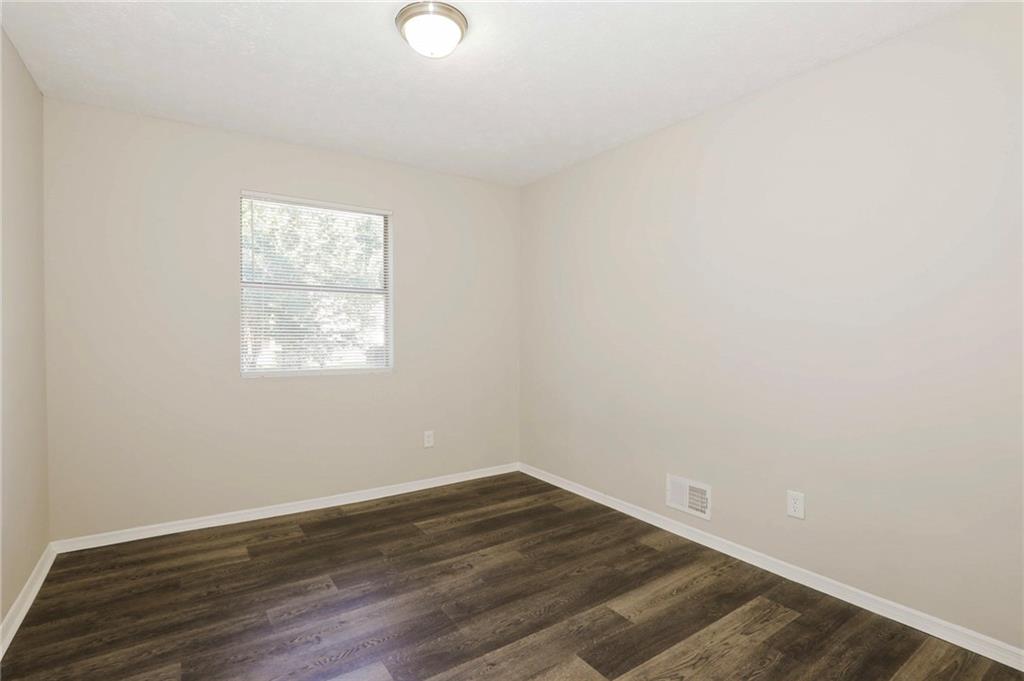 4515 Doral Drive Southwest Atlanta, GA 30331 - Photo 9 of 18
