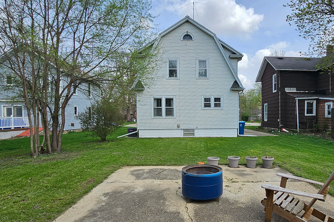 511 College Avenue Dixon, IL 61021 - Photo 22 of 26