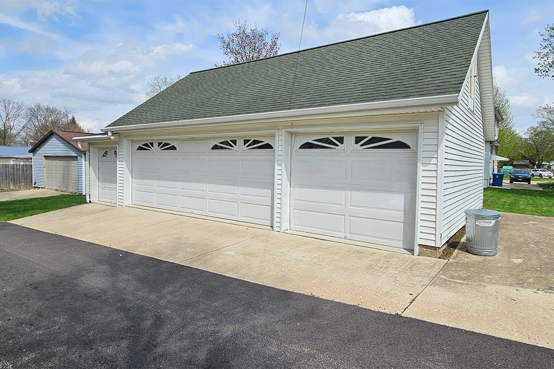 511 College Avenue Dixon, IL 61021 - Photo 24 of 26