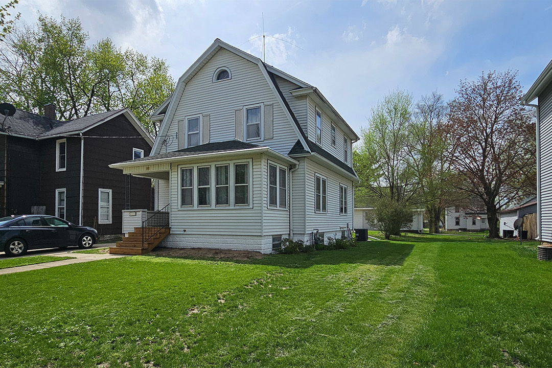 511 College Avenue Dixon, IL 61021 - Photo 25 of 26