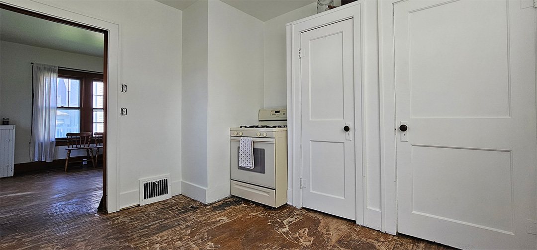 511 College Avenue Dixon, IL 61021 - Photo 4 of 26