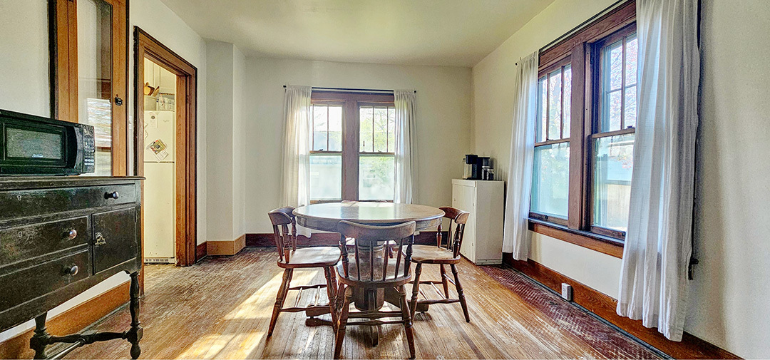 511 College Avenue Dixon, IL 61021 - Photo 7 of 26