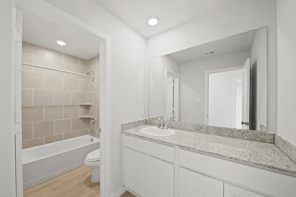 $267,900 | 325 Bennett Street, Angleton, TX 77515