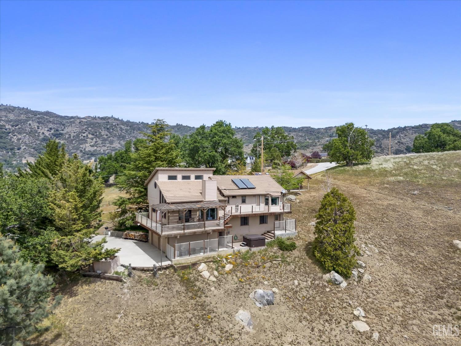 Undisclosed Address Tehachapi, CA 93561 - Photo 41 of 52