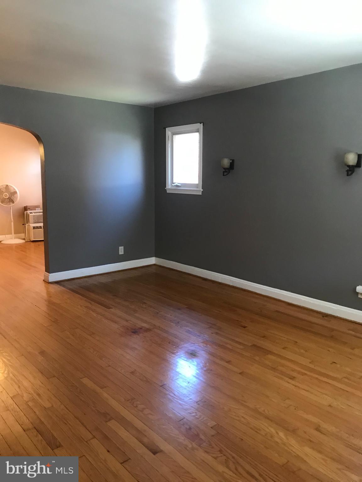 4514 Harcourt Road Baltimore, MD 21214 - Photo 5 of 32 Gallery Image 5