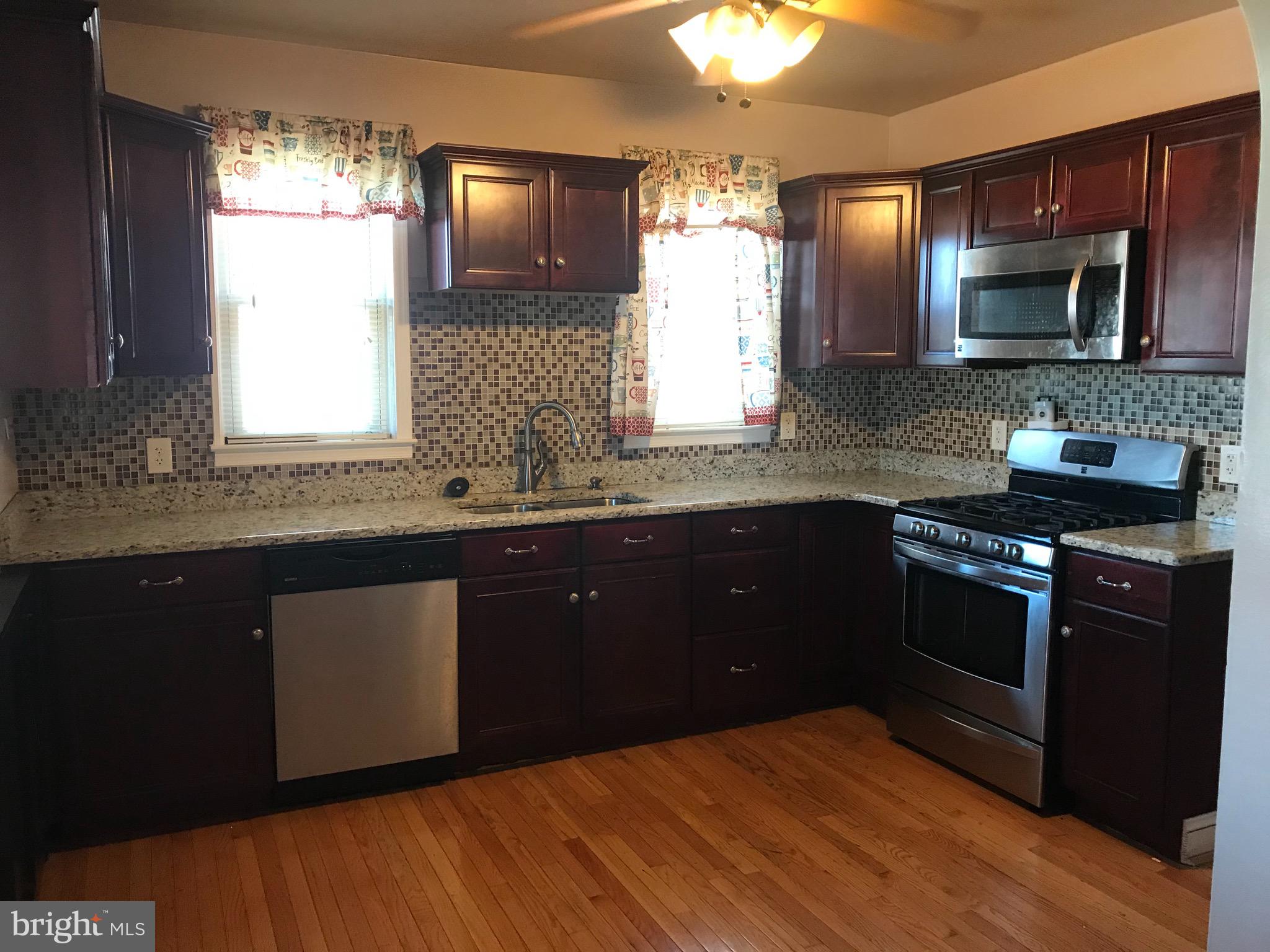 4514 Harcourt Road Baltimore, MD 21214 - Photo 9 of 32 Gallery Image 9