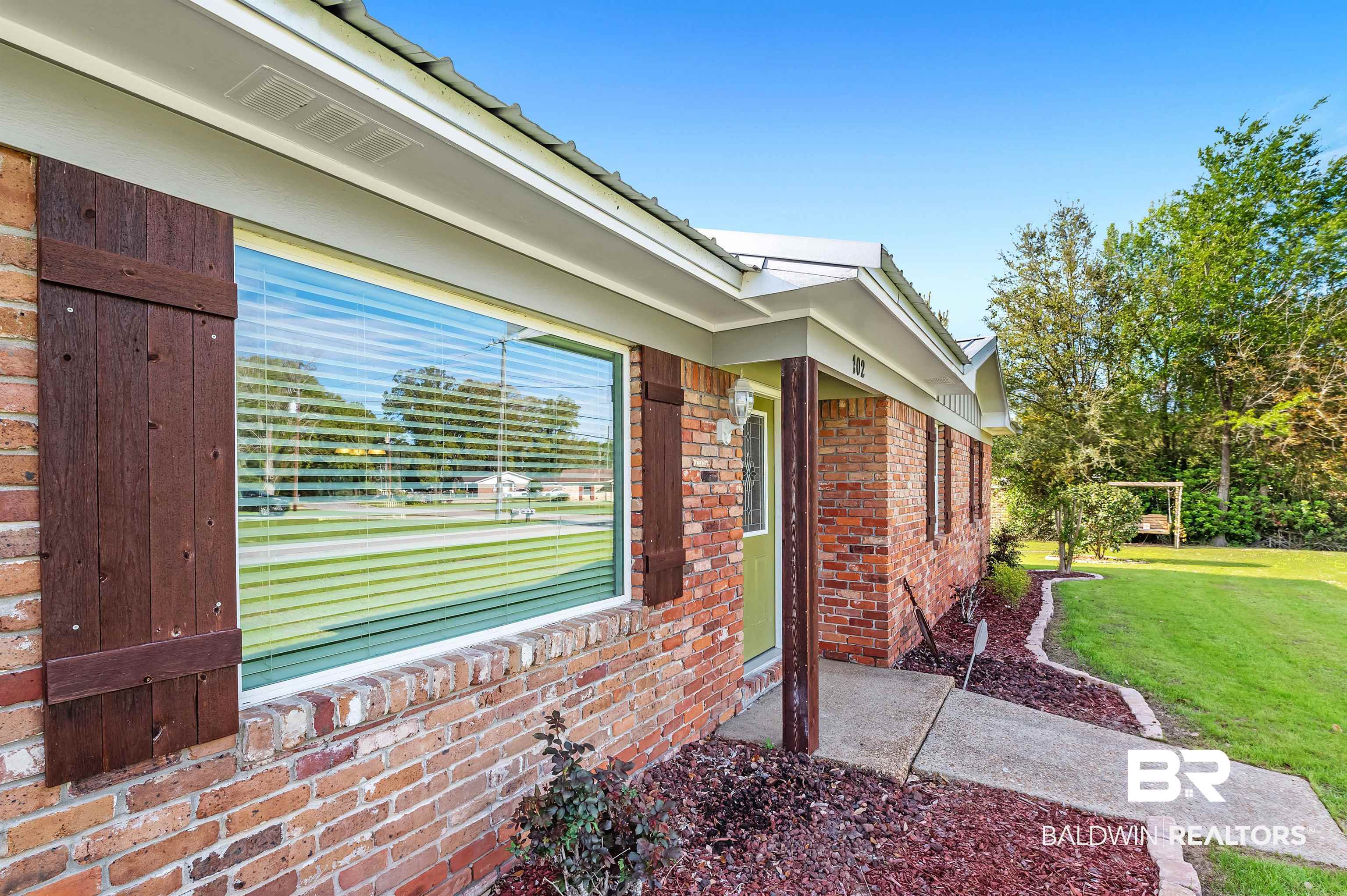 102 Rita Avenue Daphne, AL 36527 - Photo 3 of 50
