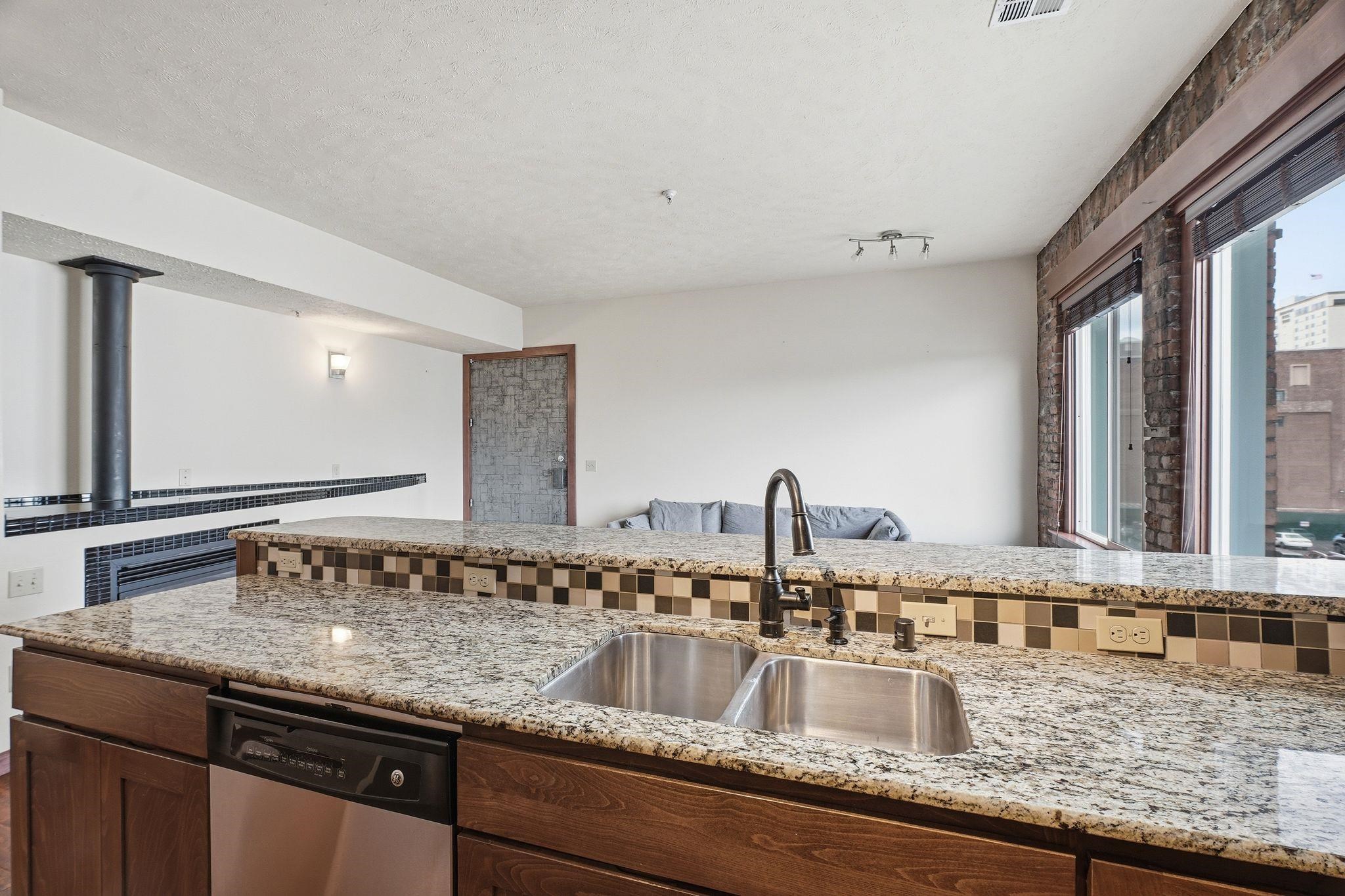 169 South Stevens Street, Unit #303 Spokane, WA 99201 - Photo 16 of 28