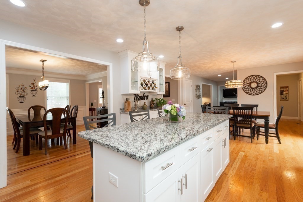 205 Aldrich Road Wilmington, MA 01887 - Photo 8 of 42 Gallery Image 8