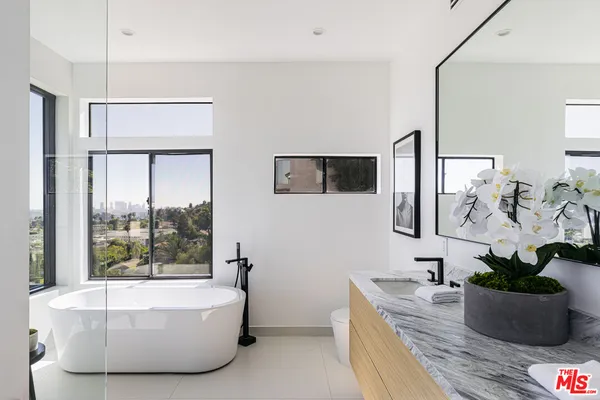 $19,500 | 7866 Fareholm Drive, Los Angeles, CA 90046