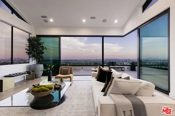 $19,500 | 7866 Fareholm Drive, Los Angeles, CA 90046