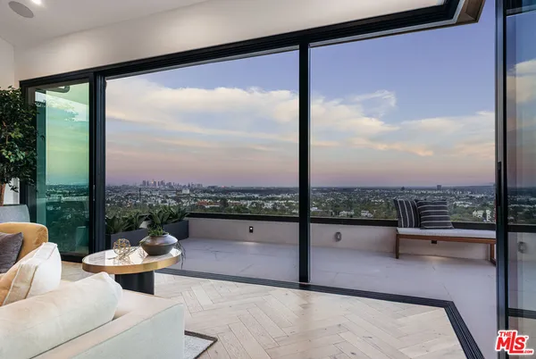 $19,500 | 7866 Fareholm Drive, Los Angeles, CA 90046