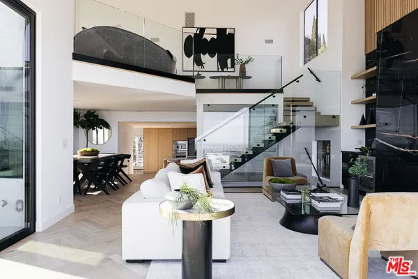 $19,500 | 7866 Fareholm Drive, Los Angeles, CA 90046