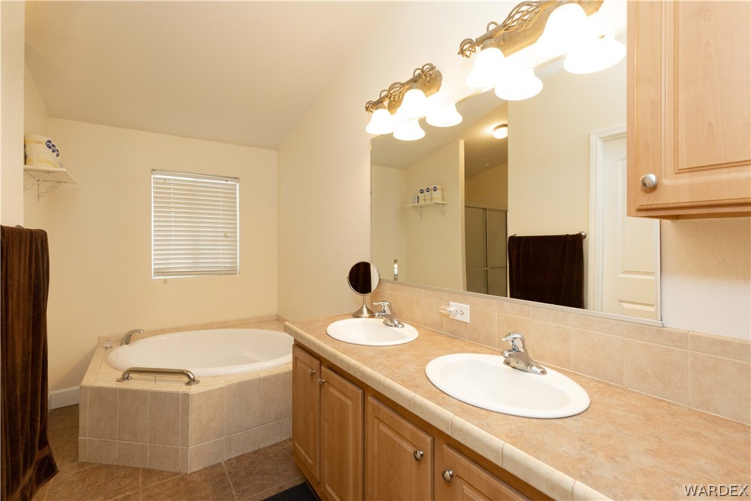 801 South Elfrida Road Golden Valley, AZ 86413 - Photo 22 of 49 Gallery Image 22