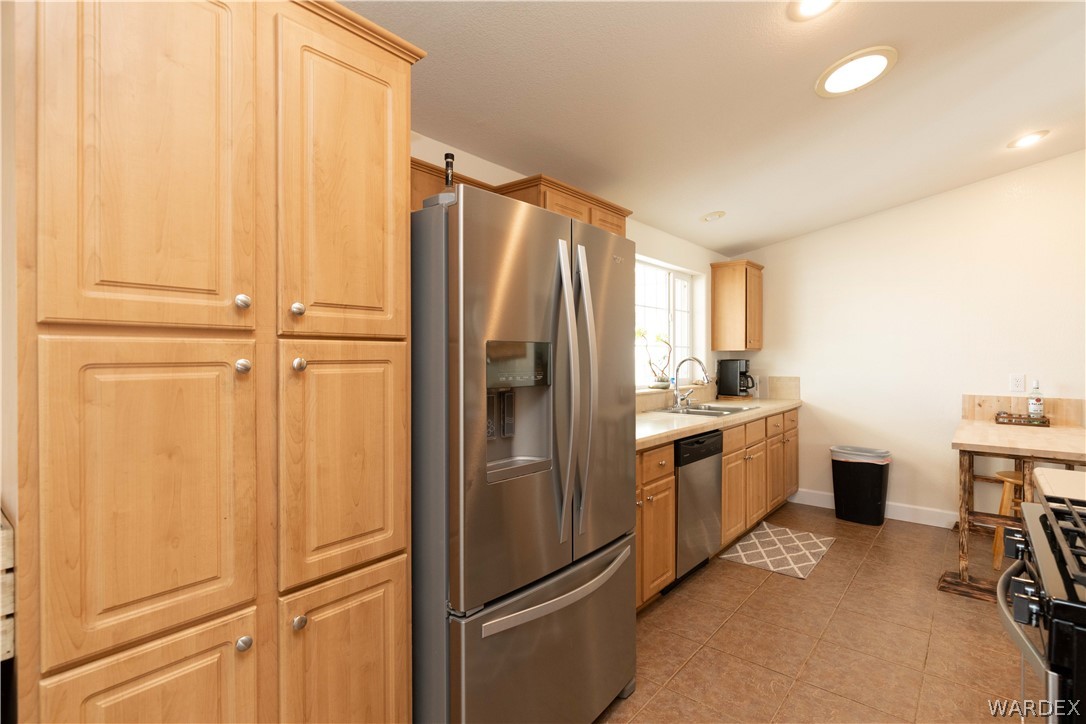 801 South Elfrida Road Golden Valley, AZ 86413 - Photo 10 of 49 Gallery Image 10