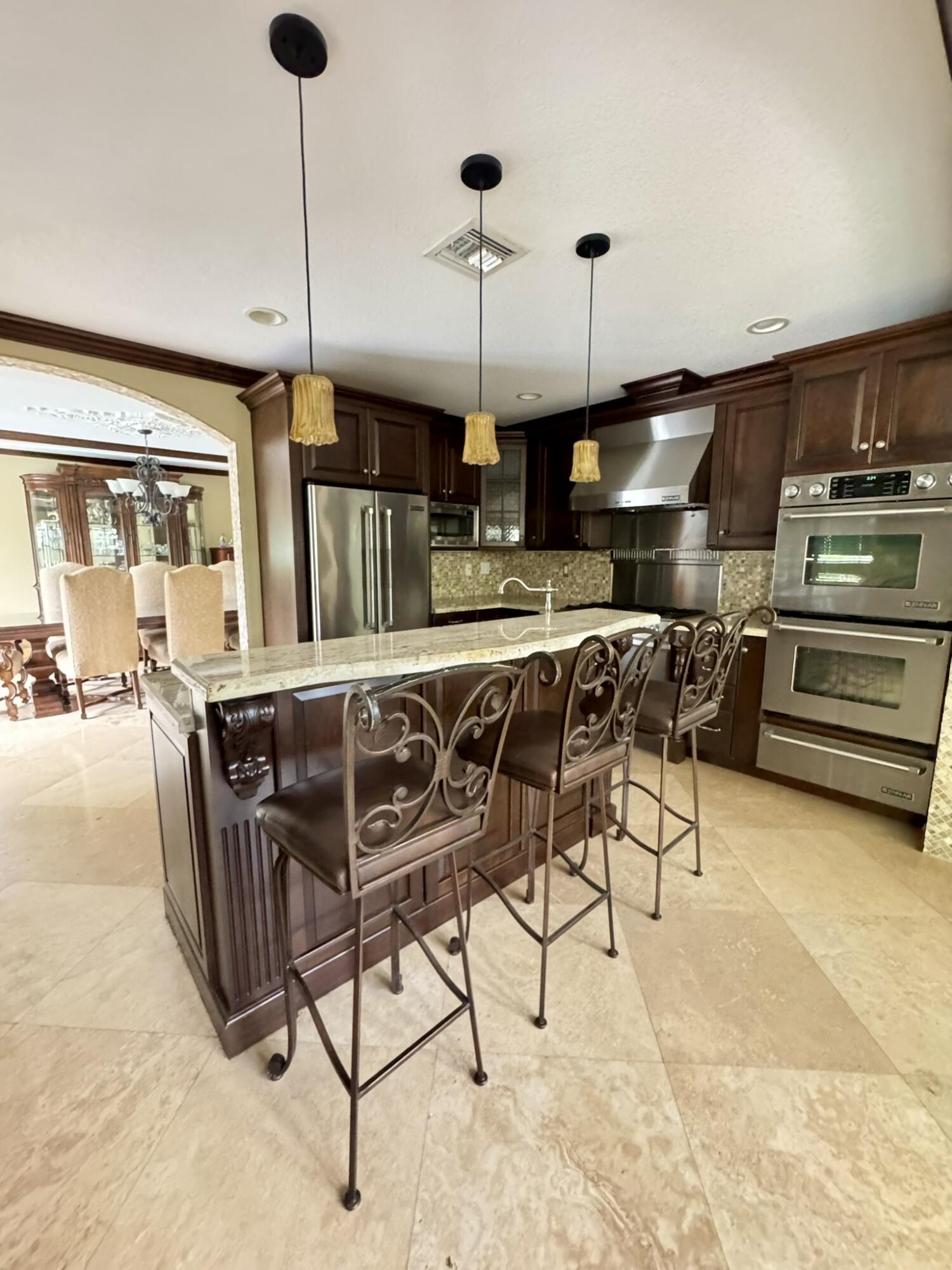 4501 Southwest 10th Street Miami, FL 33134 - Photo 13 of 41 IMG_9040
