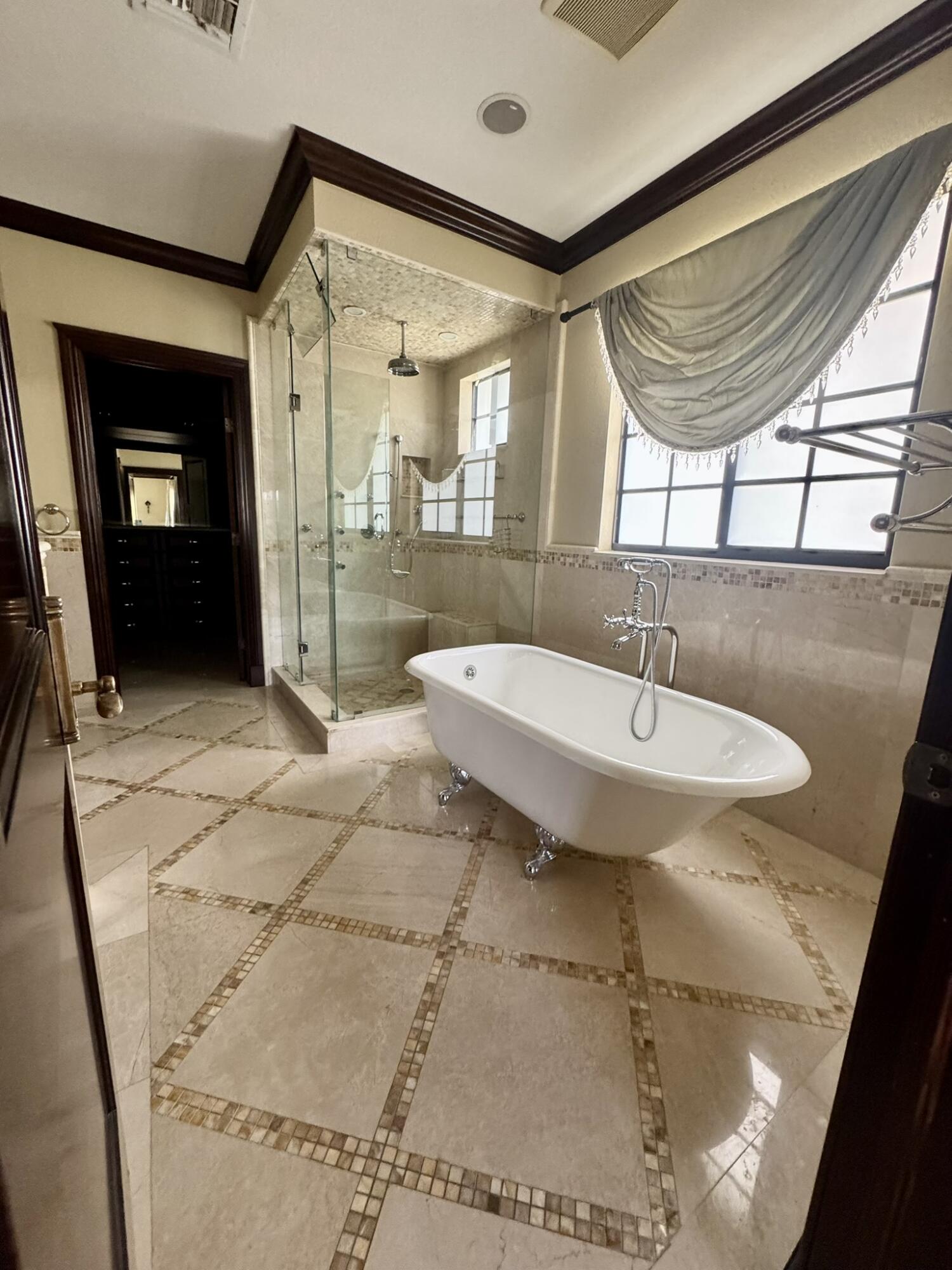 4501 Southwest 10th Street Miami, FL 33134 - Photo 27 of 41 IMG_9021