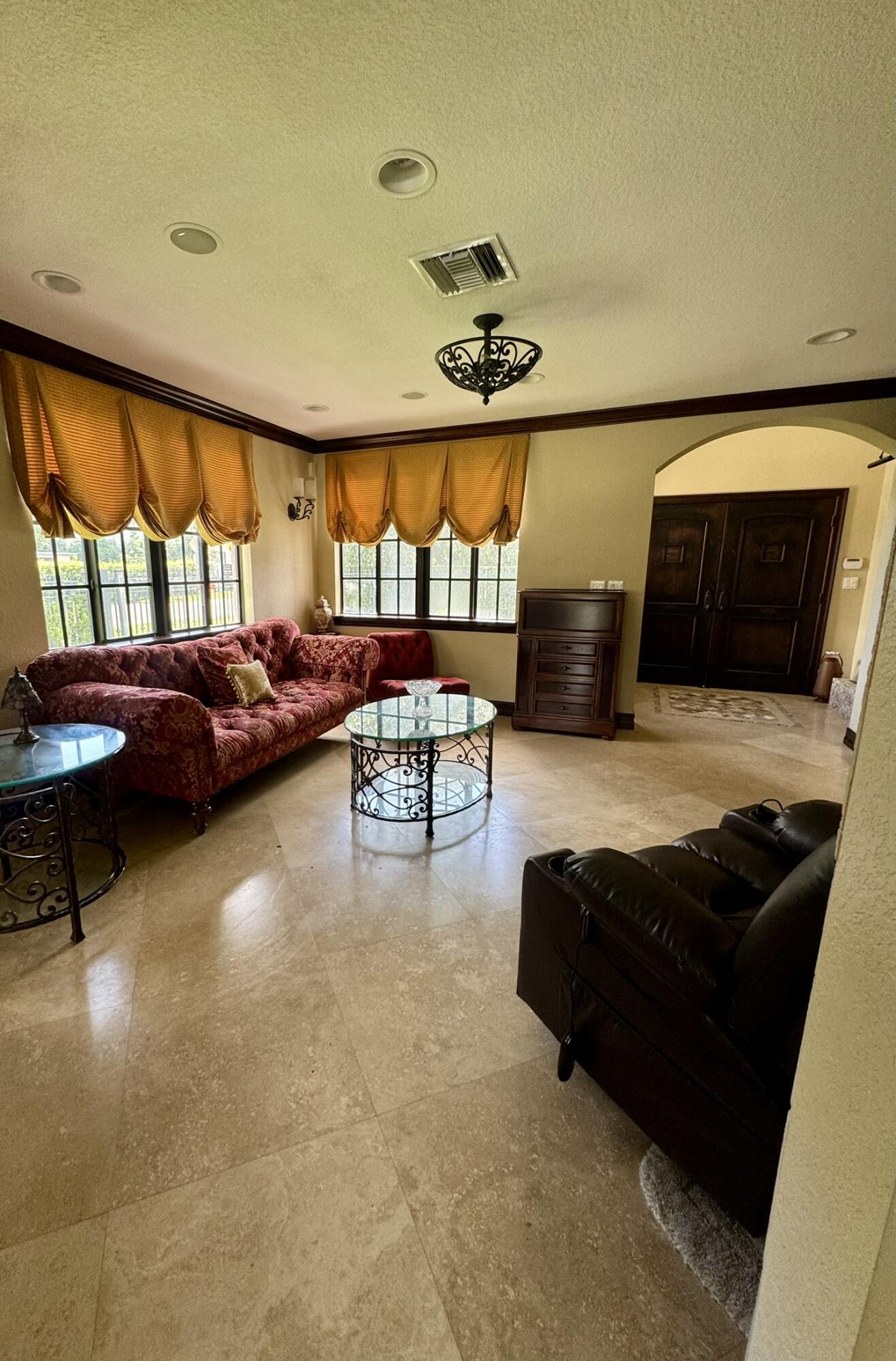 4501 Southwest 10th Street Miami, FL 33134 - Photo 7 of 41 IMG_9011