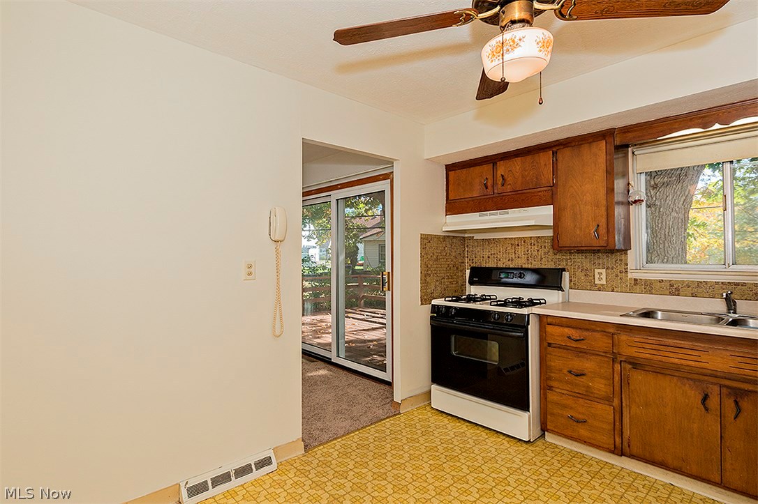 30310 Regent Road Wickliffe, OH 44092 - Photo 10 of 24 Gallery Image 10