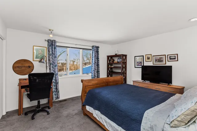 $1,250,000 | 3240 Brookdale Lane, Northbrook, IL 60062