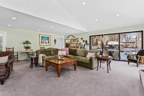 $1,250,000 | 3240 Brookdale Lane, Northbrook, IL 60062