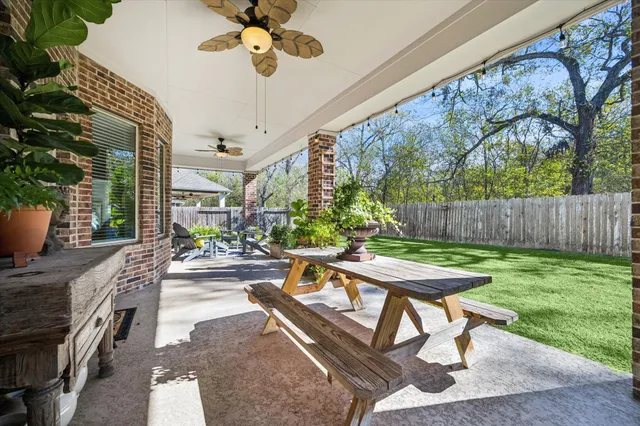 $374,000 | 44 Fountain Bend Lane, Richmond, TX 77406